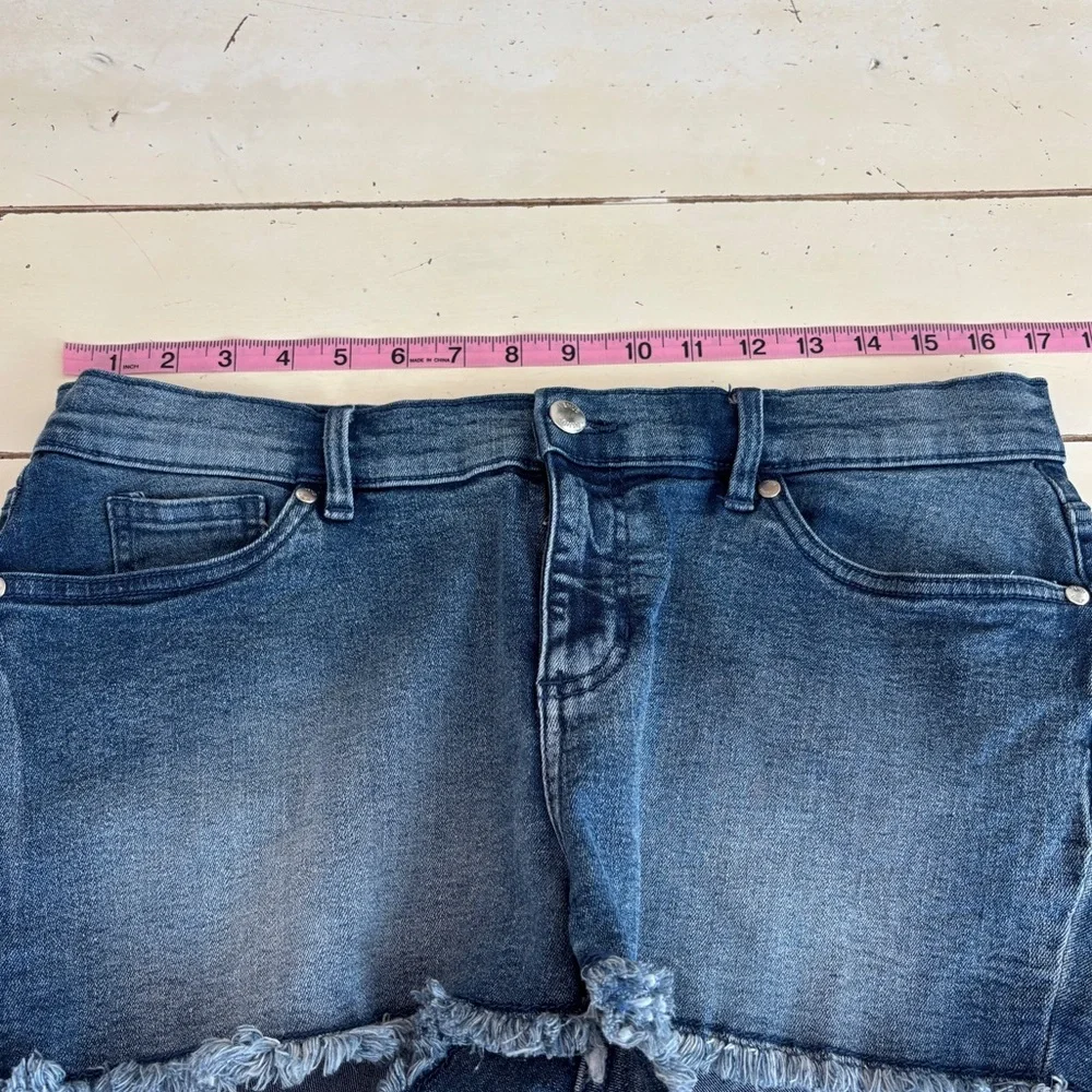 VENUS Blue Denim Daisy Duke Shorts Women’s 12 Mid Rise Cut Off Pockets